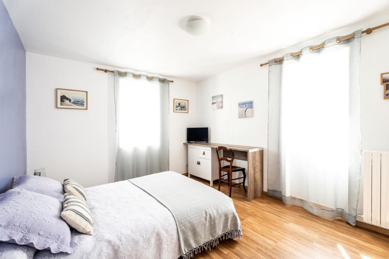 T2 cosy avec parking toute commodité Saugnac-et-Cambran Esterno foto