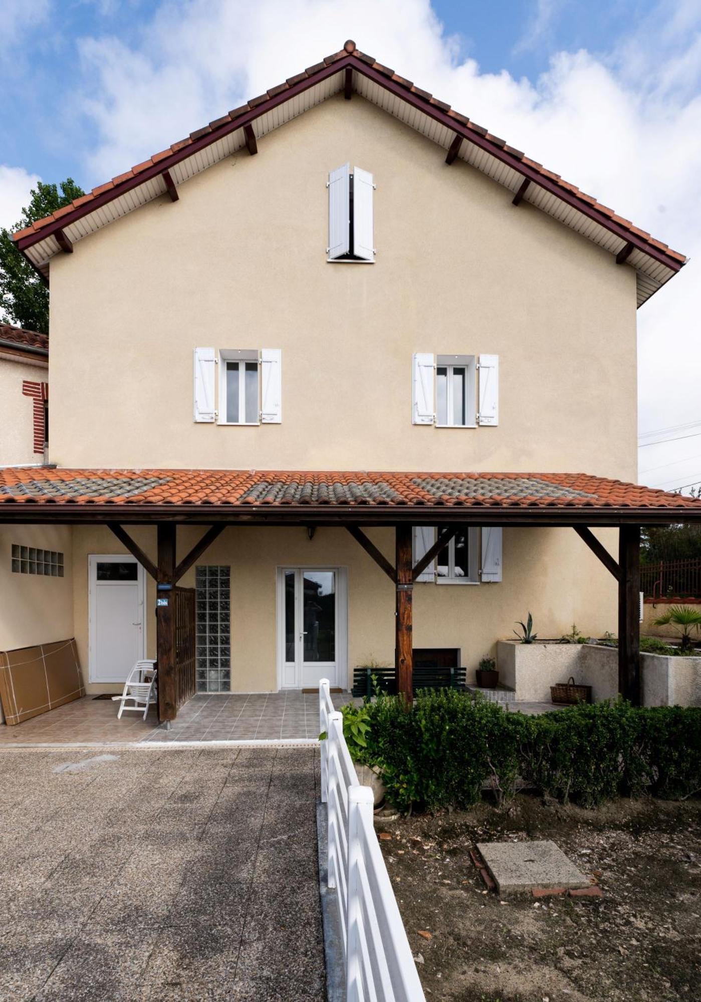 T2 cosy avec parking toute commodité Saugnac-et-Cambran Esterno foto